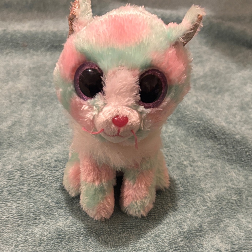 Ty silk opal cat plush.6 inches.
